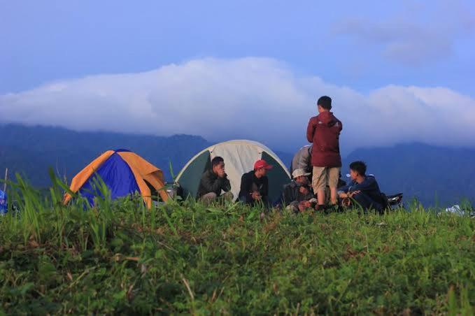 Tapian Ratu Camp Real Bukittinggi Ngoại thất bức ảnh